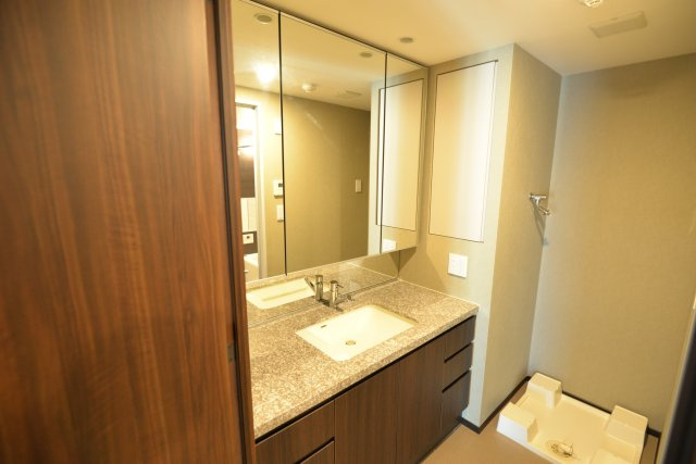 【独立洗面台】