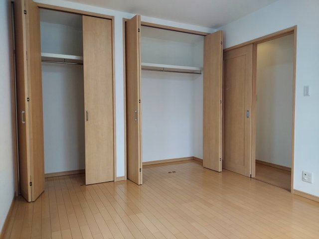 宝塚市中筋7丁目一戸建の洋室|2階洋室約7.5帖