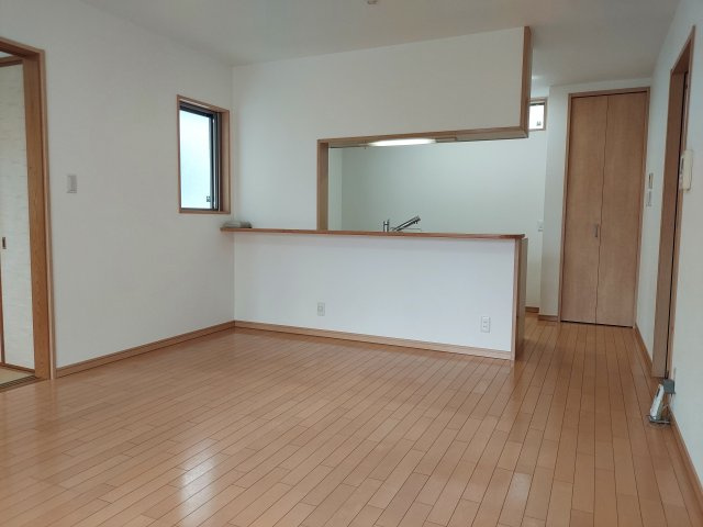 宝塚市中筋7丁目一戸建の居間・リビング