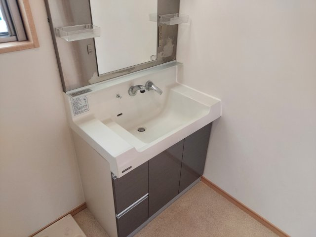 宝塚市中筋7丁目一戸建の独立洗面台|洗面台