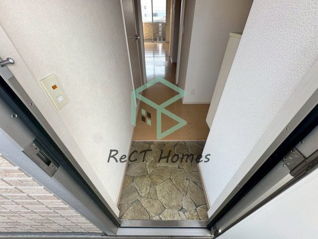 姫路市亀山の賃貸マンションの玄関