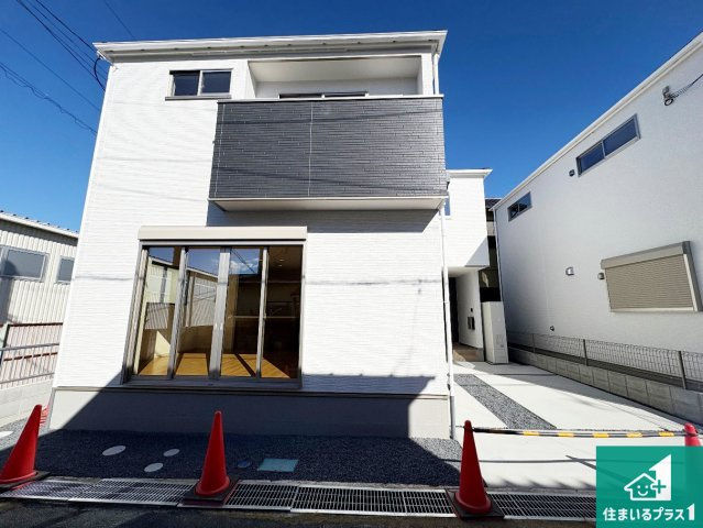 野洲市久野部　第1期　新築一戸建てのトイレ|シンプルなトイレは落ち着く空間！お手入れも簡単です！