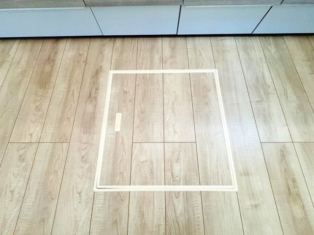 【キッチン】 | 練馬区三原台2丁目　新築一戸建住宅（成増店） | 収納力のある深型の床下収納を採用。我が家も重宝しています。