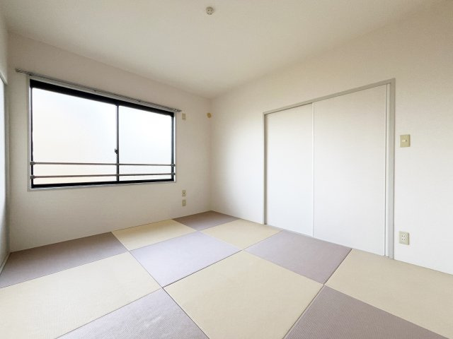 メープルタウンＣ号棟の和室