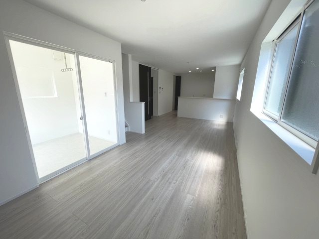 佐伯区五日市中央1丁目　№36017の居間・リビング|2階　ＬＤＫ18帖