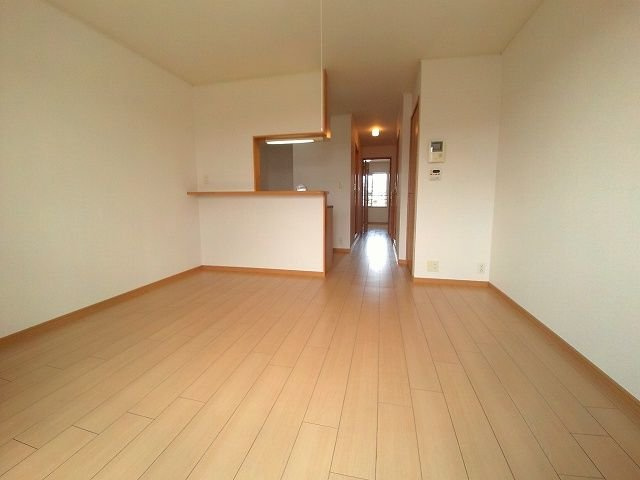 カレントの居間・リビング