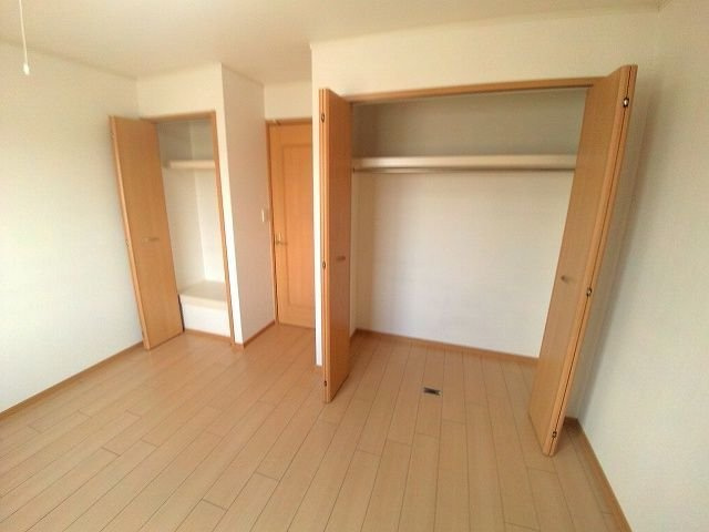 カレントの収納