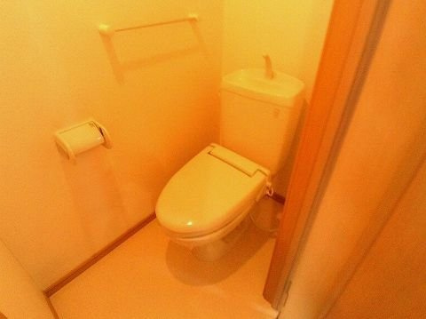 カレントのトイレ