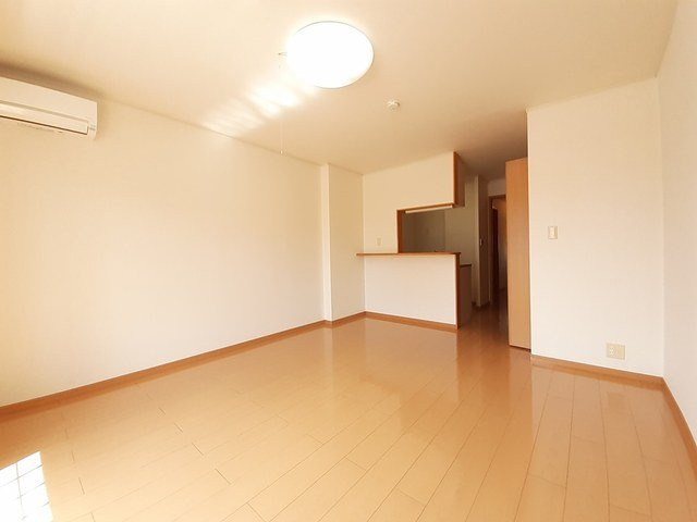 サンフローラＢの居間・リビング