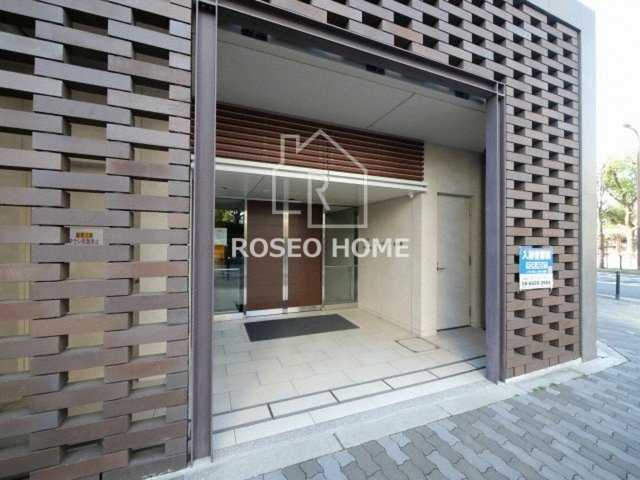 ザ・パークハビオ天満橋のエントランス