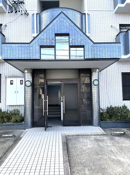 サニーライフＵのエントランス