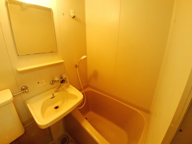 コーポアガペの浴室