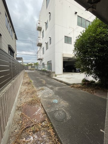 福島市松木町　古屋付き解体更地渡し　住宅用地の外観