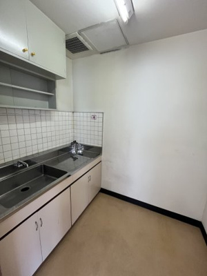 【キッチン】 | 十三和ビル