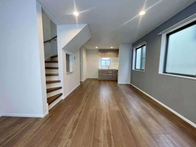 練馬区北町2丁目　好立地　新規リフォーム住宅の居間・リビング