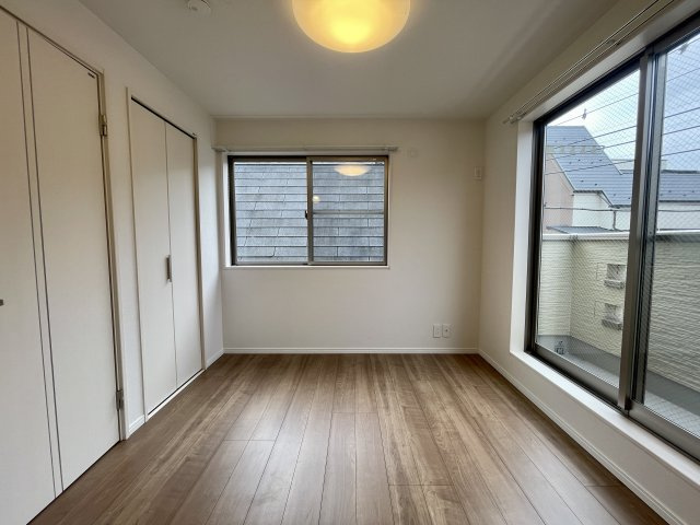練馬区北町2丁目　好立地　新規リフォーム住宅の洋室