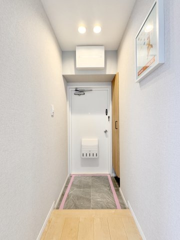 エスポワール岩淵の玄関|明るく清潔感のある玄関♪