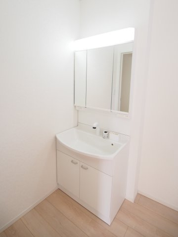 【独立洗面台】 | Cradle garden　郡山市富久山町福原第２１　５号棟 | ※同施工物件写真