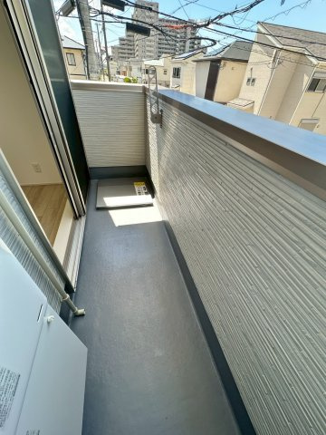 フジパレス沢良宜東Ⅴ番館のバルコニー