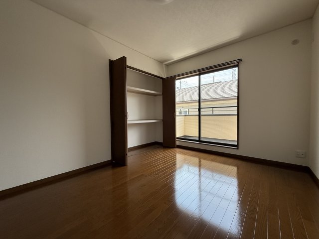 水谷二丁目の洋室