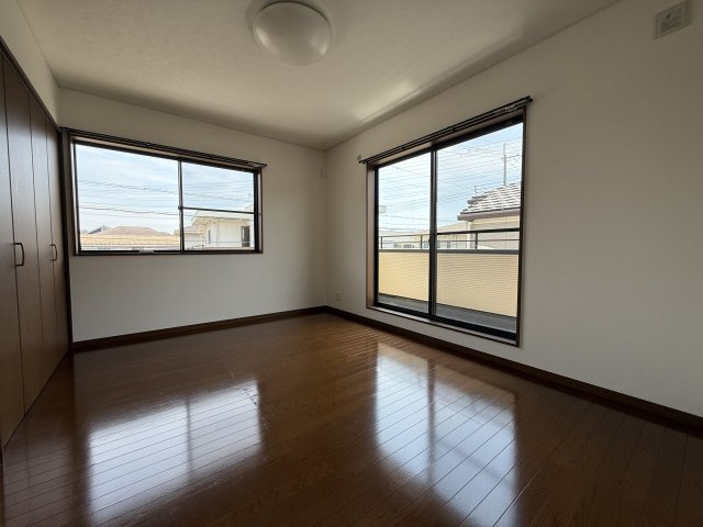 水谷二丁目の洋室