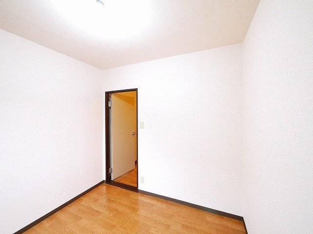 パストラル（額田部北町）の洋室|使い勝手のいい洋室です