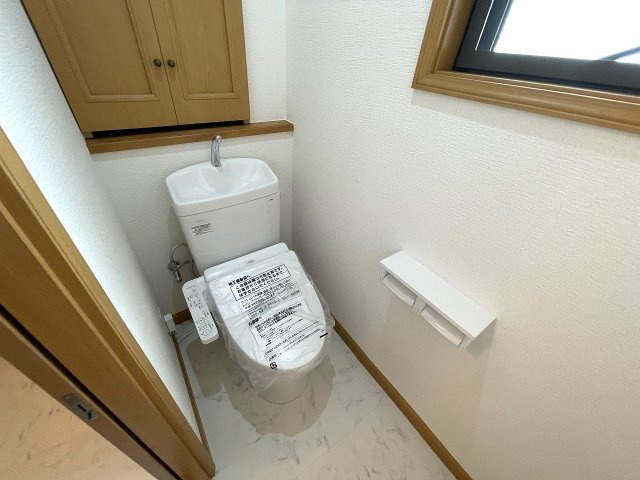 【トイレ】 | □■二宮町二宮 中古戸建■□ | 1階トイレは新規交換済です。