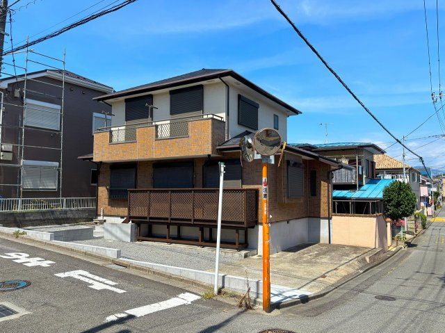 【外観】 | □■二宮町二宮 中古戸建■□ | 土地面積60坪超！南東角地に立地した開放感ある邸宅！
