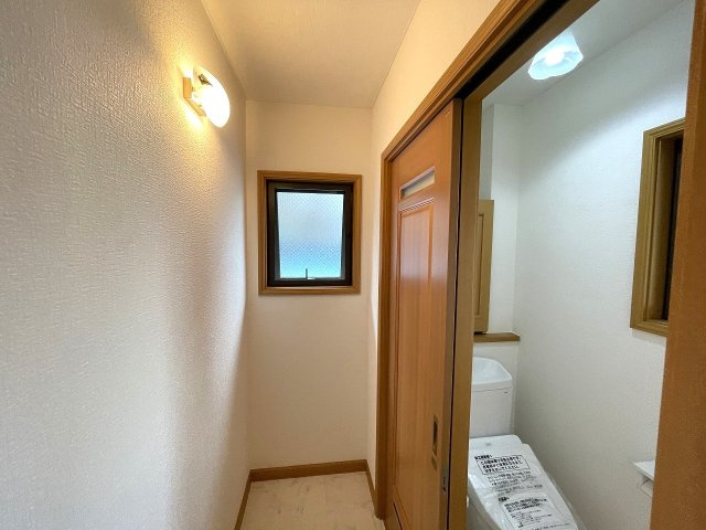 【トイレ】 | □■二宮町二宮 中古戸建■□ | 1階トイレ