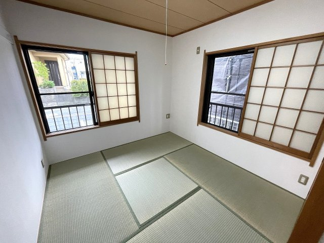 【和室】 | □■二宮町二宮 中古戸建■□ | ダイニング南側にある5.5帖の和室