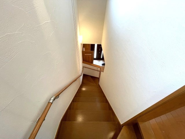 【内装】 | □■二宮町二宮 中古戸建■□ | 階段