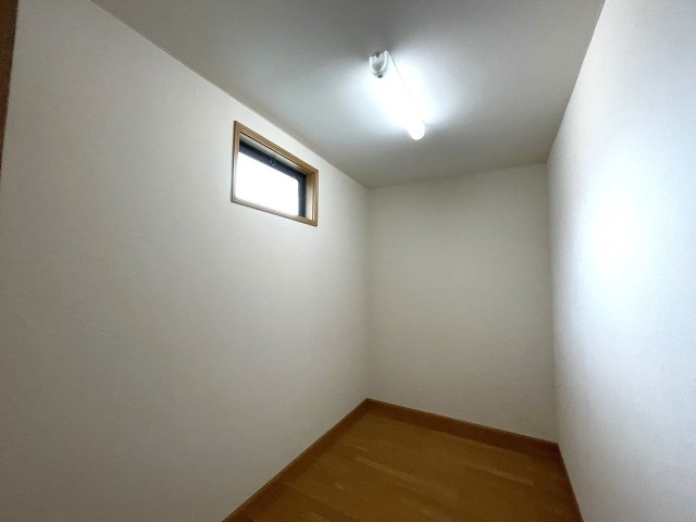 【収納】 | □■二宮町二宮 中古戸建■□ | 3帖のWIC