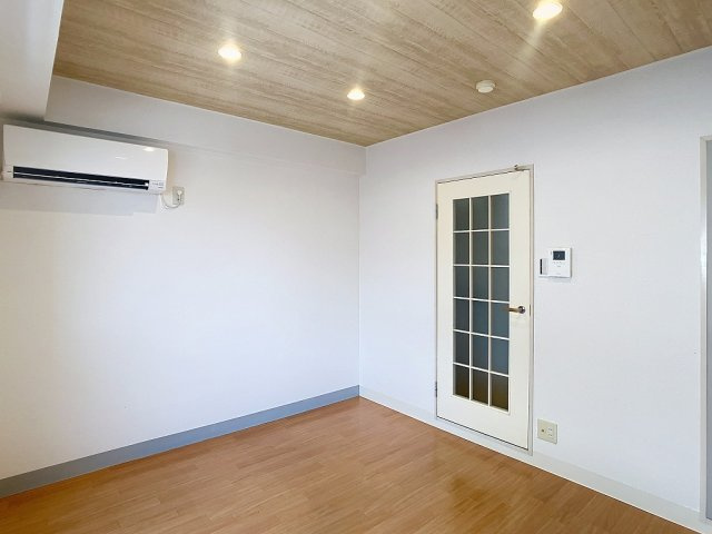 ウッドビレッジ高尾台の居間・リビング