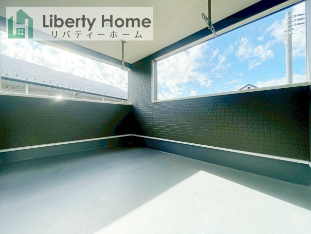 土浦市荒川沖西第4　新築戸建のバルコニー