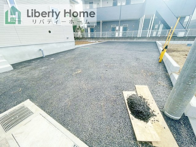 土浦市荒川沖西第4　新築戸建の駐車場