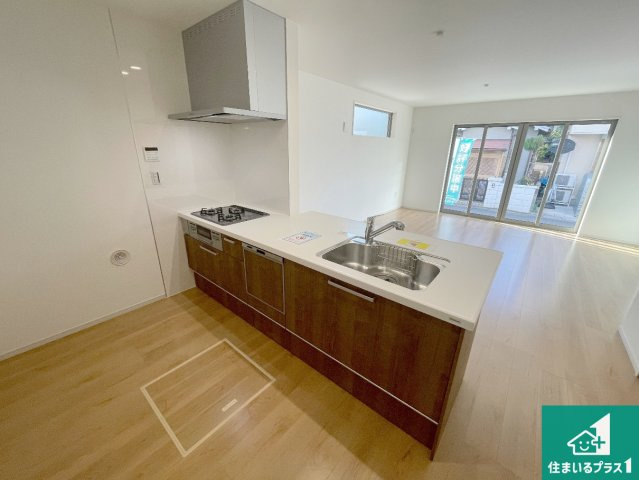 宇治市羽拍子町　第1期　新築一戸建ての前面道路含む現地写真|周辺は落ち着いた街並みの住宅地！子育てがしやすい住環境です！まだ未完成ですが、現地でしかわからない事もございます。是非一度ご覧ください。