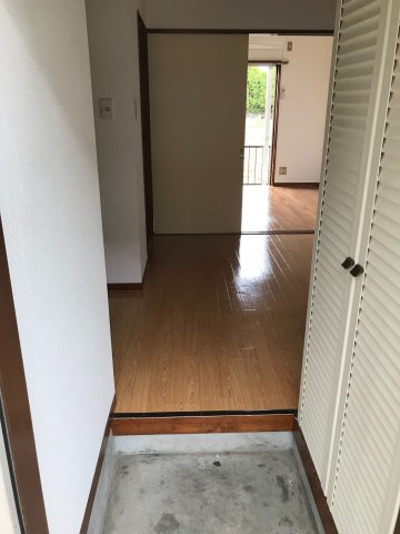 マーシャルハイツ矢崎の玄関