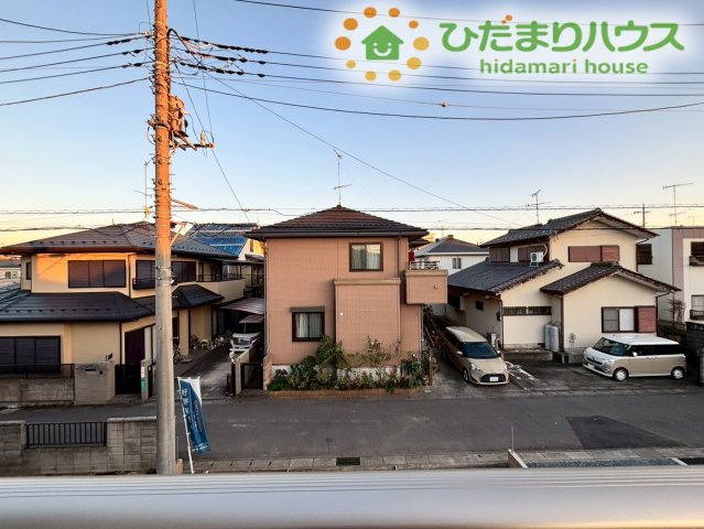 深谷市上野台　2期　新築一戸建て　ブルーミングガーデン　01の前面道路含む現地写真