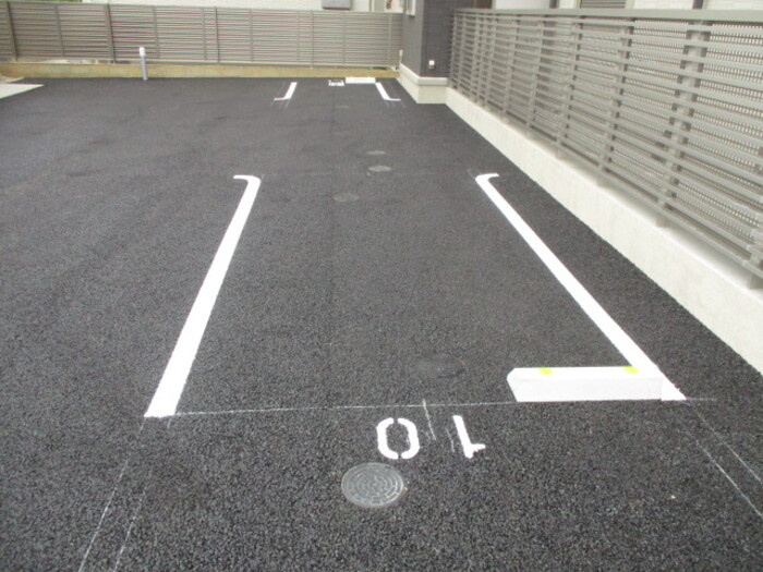 グランテラス土橋の駐車場