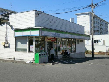 ファミリーマート　み…まで224m
