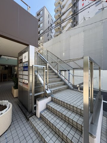 朝日白山マンションの外観