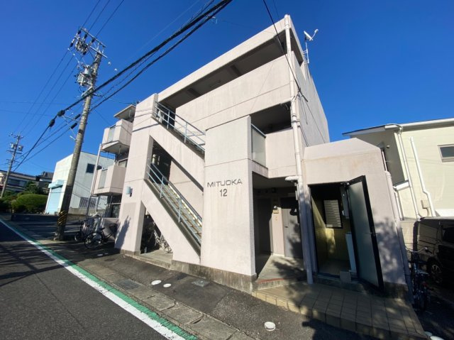 MITSUOKA12の外観