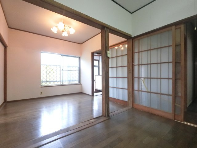 【居間・リビング】