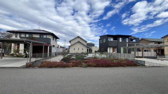 小山市美しが丘3丁目の外観