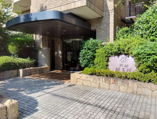 ルネ芦屋親王塚のエントランス