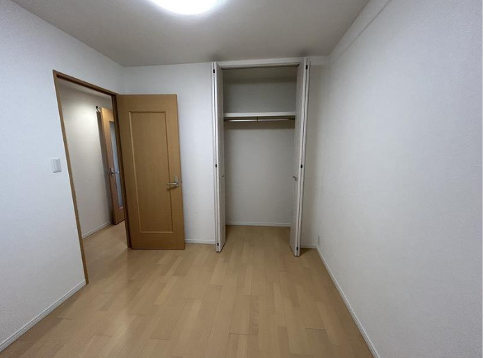 ルネ芦屋親王塚の洋室|全居室収納あり