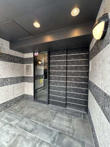 ウインズコート新大阪Ⅱのエントランス