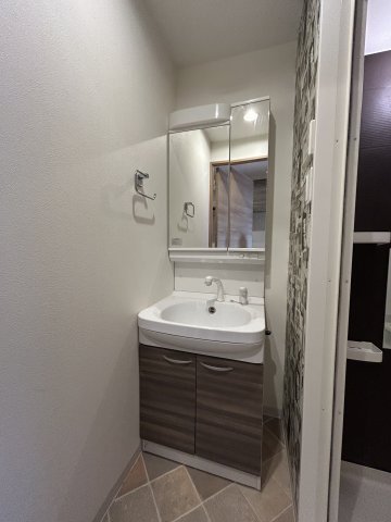 ウインズコート新大阪Ⅱの独立洗面台