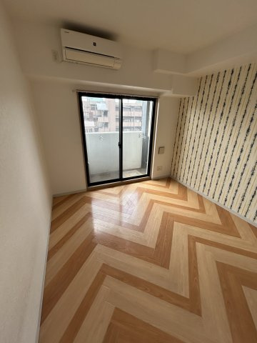 ウインズコート新大阪Ⅱの洋室