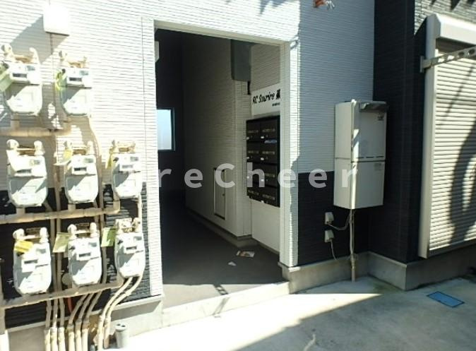 RCスリーレ東十条のエントランス